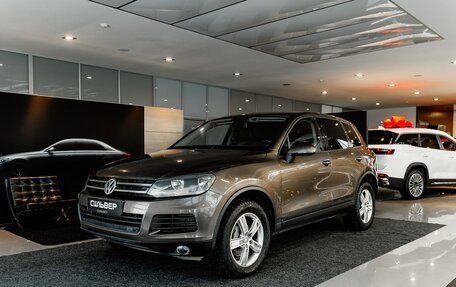 Volkswagen Touareg III, 2010 год, 2 000 000 рублей, 1 фотография