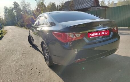 Hyundai Sonata VI, 2012 год, 900 000 рублей, 4 фотография