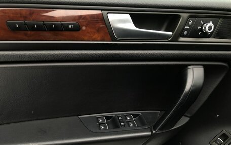 Volkswagen Touareg III, 2013 год, 1 850 000 рублей, 13 фотография