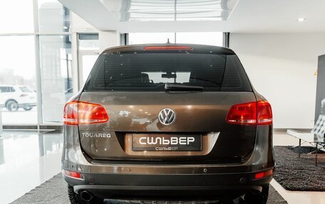 Volkswagen Touareg III, 2010 год, 2 000 000 рублей, 4 фотография