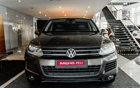 Volkswagen Touareg III, 2010 год, 2 000 000 рублей, 3 фотография
