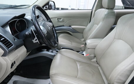 Mitsubishi Outlander III рестайлинг 3, 2008 год, 1 139 000 рублей, 8 фотография