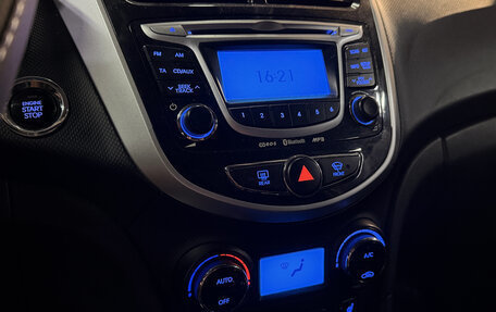 Hyundai Solaris II рестайлинг, 2012 год, 799 000 рублей, 3 фотография