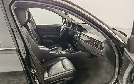 BMW 3 серия, 2011 год, 900 000 рублей, 19 фотография