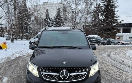 Mercedes-Benz V-Класс, 2016 год, 5 100 000 рублей, 1 фотография
