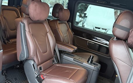 Mercedes-Benz V-Класс, 2016 год, 5 100 000 рублей, 24 фотография