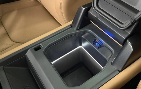 Land Rover Defender II, 2025 год, 18 490 000 рублей, 16 фотография