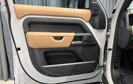 Land Rover Defender II, 2025 год, 18 490 000 рублей, 12 фотография