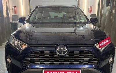 Toyota RAV4, 2021 год, 3 950 000 рублей, 1 фотография