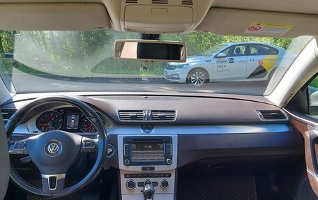 Volkswagen Passat B7, 2013 год, 1 370 000 рублей, 10 фотография