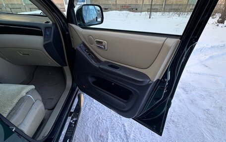 Toyota Highlander III, 2002 год, 1 300 000 рублей, 13 фотография