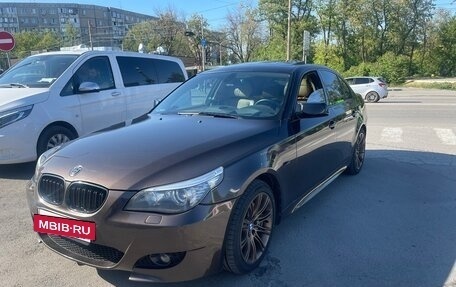 BMW 5 серия, 2005 год, 1 480 000 рублей, 3 фотография