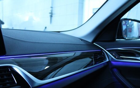 BMW 5 серия, 2019 год, 3 000 000 рублей, 8 фотография