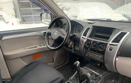 Mitsubishi Pajero Sport II рестайлинг, 2012 год, 1 249 000 рублей, 9 фотография
