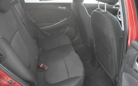 Hyundai Solaris II рестайлинг, 2015 год, 920 000 рублей, 11 фотография