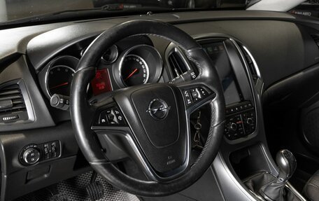 Opel Astra J, 2013 год, 667 000 рублей, 5 фотография