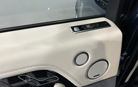 Land Rover Range Rover IV рестайлинг, 2018 год, 6 690 000 рублей, 21 фотография