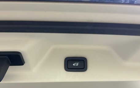 Land Rover Range Rover IV рестайлинг, 2018 год, 6 690 000 рублей, 25 фотография