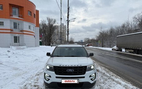 Ford Explorer VI, 2015 год, 2 120 000 рублей, 2 фотография
