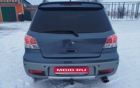 Mitsubishi Outlander III рестайлинг 3, 2004 год, 1 099 000 рублей, 5 фотография