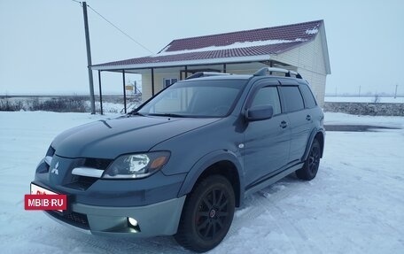 Mitsubishi Outlander III рестайлинг 3, 2004 год, 1 099 000 рублей, 2 фотография