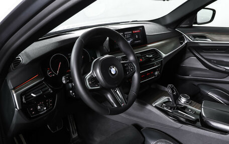 BMW 5 серия, 2019 год, 4 727 000 рублей, 15 фотография