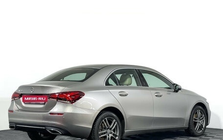 Mercedes-Benz A-Класс, 2019 год, 2 897 000 рублей, 5 фотография