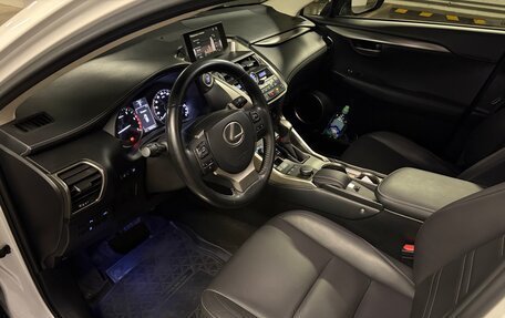 Lexus NX I, 2017 год, 2 500 000 рублей, 6 фотография