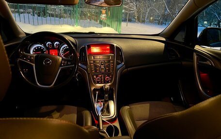 Opel Astra J, 2011 год, 750 000 рублей, 11 фотография