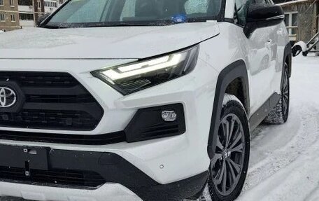 Toyota RAV4, 2025 год, 4 400 000 рублей, 5 фотография