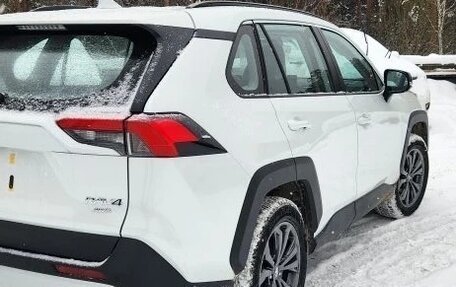Toyota RAV4, 2025 год, 4 400 000 рублей, 3 фотография