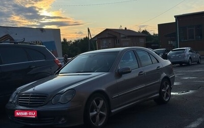 Mercedes-Benz C-Класс, 2006 год, 750 000 рублей, 1 фотография