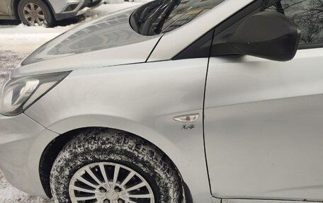 Hyundai Solaris II рестайлинг, 2011 год, 750 000 рублей, 10 фотография