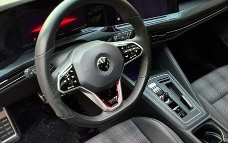 Volkswagen Golf GTI, 2024 год, 4 630 000 рублей, 7 фотография