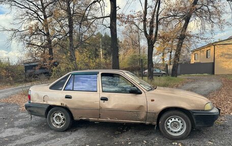 Daewoo Nexia I рестайлинг, 2001 год, 45 000 рублей, 2 фотография