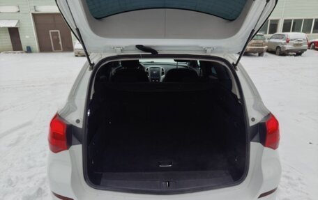 Opel Astra J, 2011 год, 600 000 рублей, 13 фотография