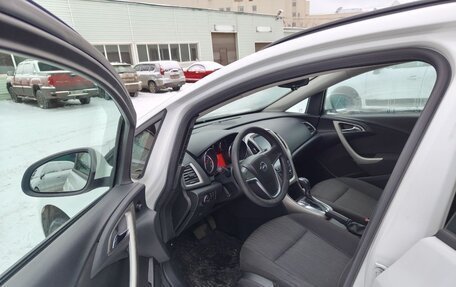 Opel Astra J, 2011 год, 600 000 рублей, 9 фотография