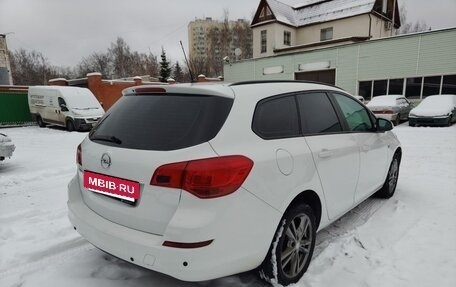 Opel Astra J, 2011 год, 600 000 рублей, 5 фотография