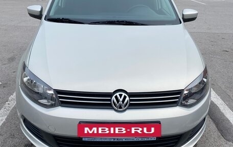 Volkswagen Polo VI (EU Market), 2011 год, 870 000 рублей, 3 фотография