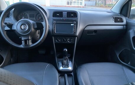 Volkswagen Polo VI (EU Market), 2011 год, 870 000 рублей, 8 фотография