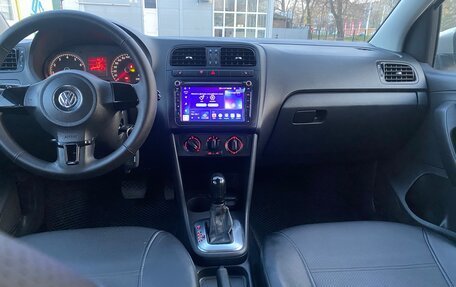 Volkswagen Polo VI (EU Market), 2011 год, 870 000 рублей, 10 фотография