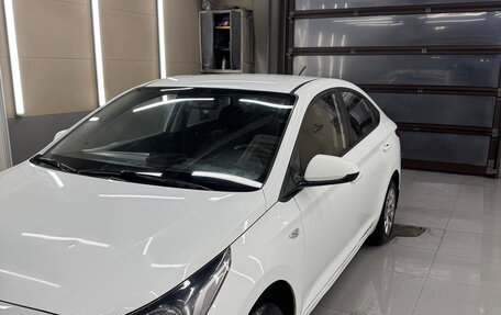 Hyundai Solaris II рестайлинг, 2018 год, 740 000 рублей, 5 фотография