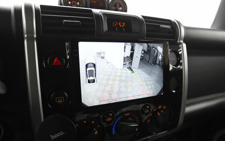 Toyota FJ Cruiser, 2018 год, 5 170 000 рублей, 9 фотография