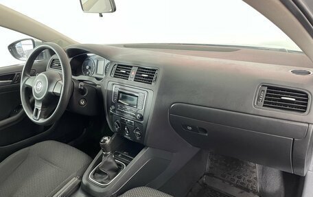 Volkswagen Jetta VI, 2014 год, 923 000 рублей, 11 фотография