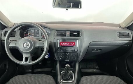 Volkswagen Jetta VI, 2014 год, 923 000 рублей, 12 фотография