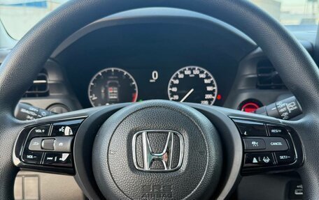 Honda Vezel, 2025 год, 2 350 000 рублей, 17 фотография