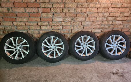 Land Rover Discovery Sport I рестайлинг, 2017 год, 2 350 000 рублей, 33 фотография