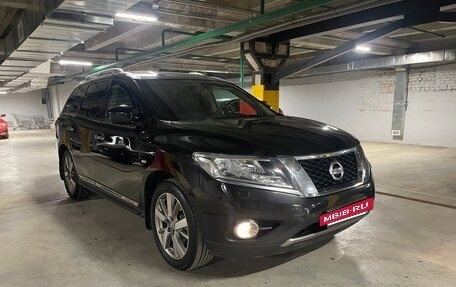 Nissan Pathfinder, 2015 год, 1 935 000 рублей, 4 фотография