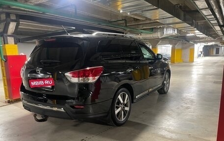 Nissan Pathfinder, 2015 год, 1 935 000 рублей, 2 фотография