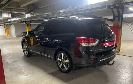 Nissan Pathfinder, 2015 год, 1 935 000 рублей, 5 фотография